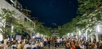 Phot of Giralda Plaza