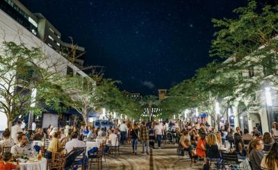 Phot of Giralda Plaza